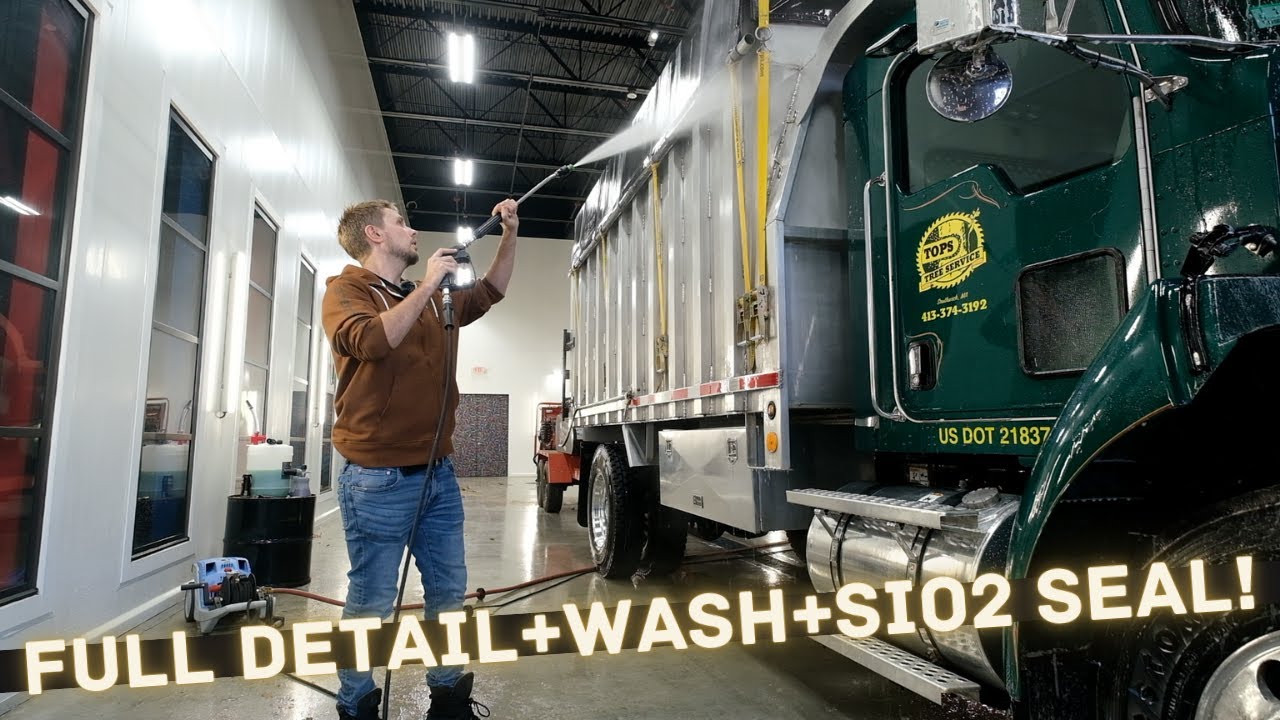 FULL DETAIL and TOUCHLESS WASH on A FILTHY KENWORTH CHIP TRUCK!