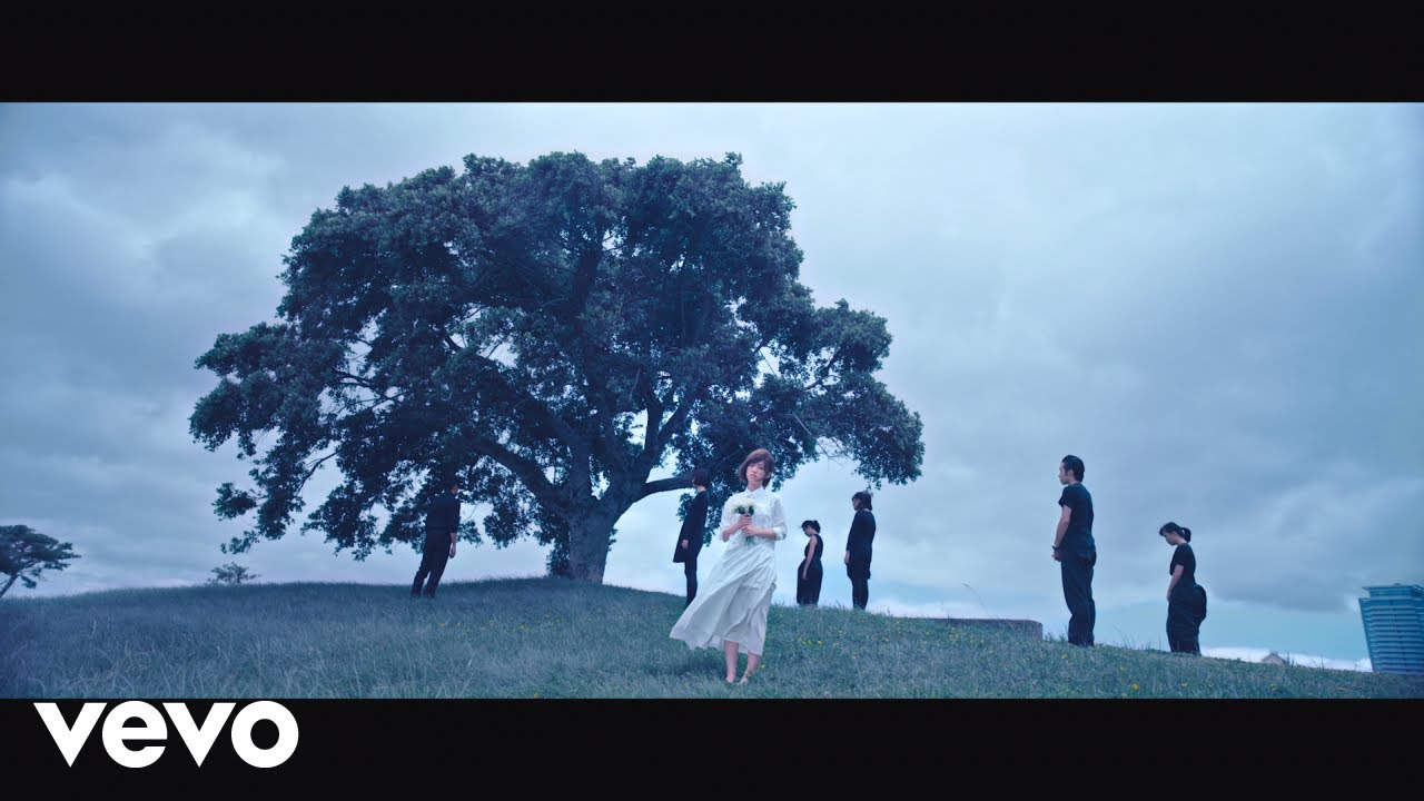 Ball - 小球 (莊鵑瑛)《何必記念》Official Music Video