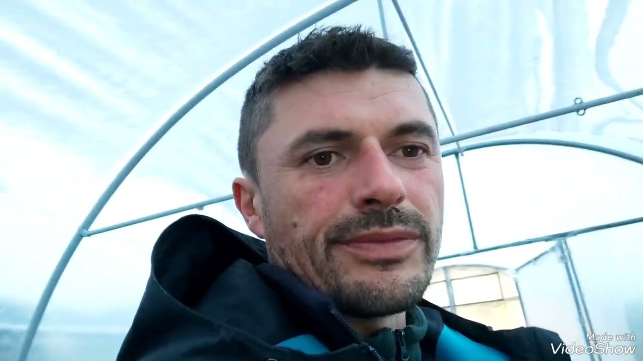 Mod eficient pentru prinderea foliei pe solar