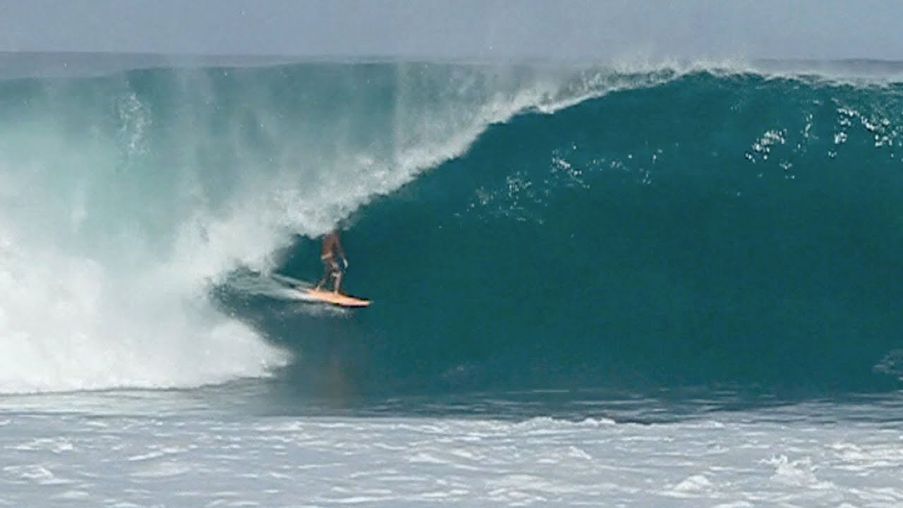 Bruno Santos at Pipeline