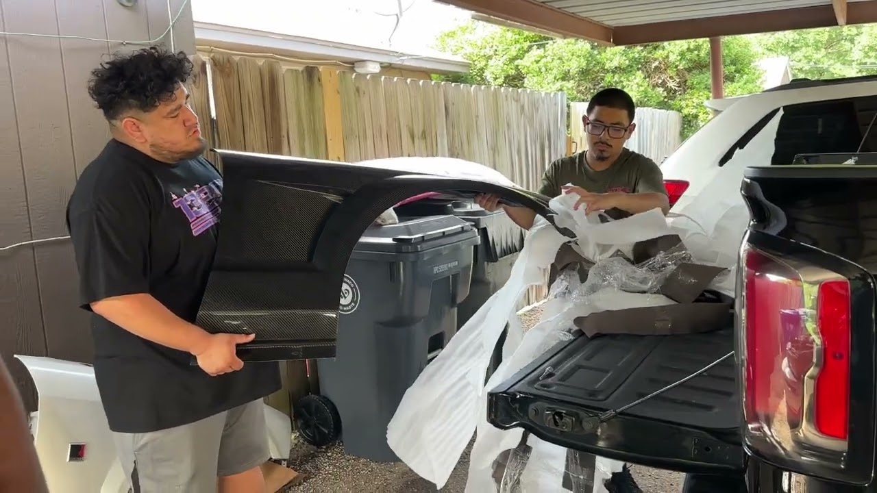 INSTALLING CARBON FIBER FENDERS ON A MUSTANG!!!