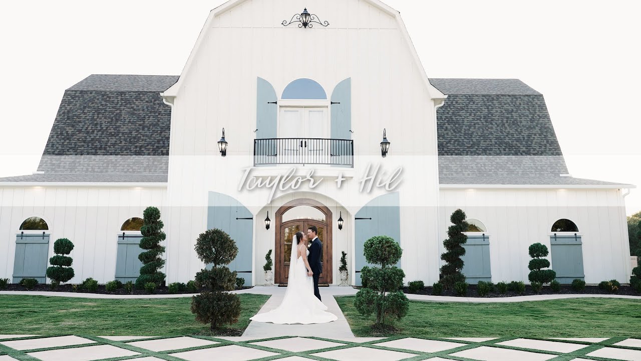 Taylor + Hil's Elegant Wedding // The French Farmhouse in Collinsville, TX