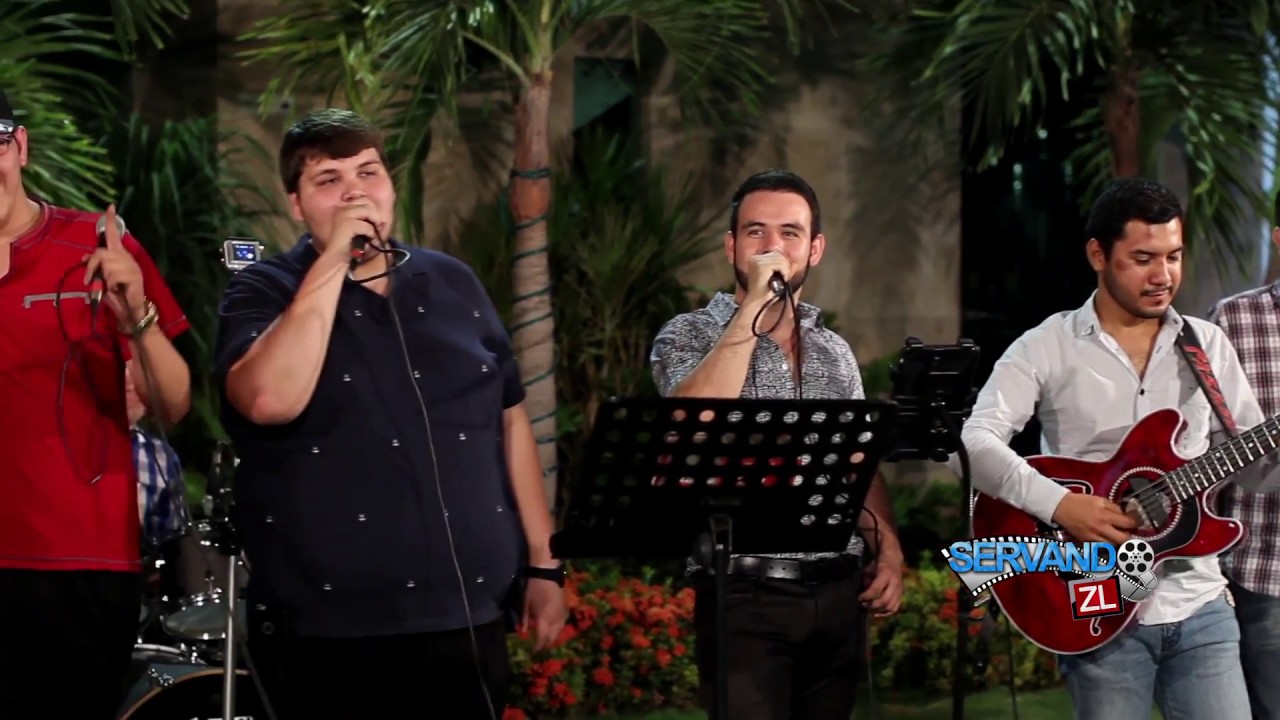 Grupo Fernandez Ft. H-100 - Cristiano Ronaldo, Soldaditos De Plomo, Te vi Bonita (En Vivo 2015)