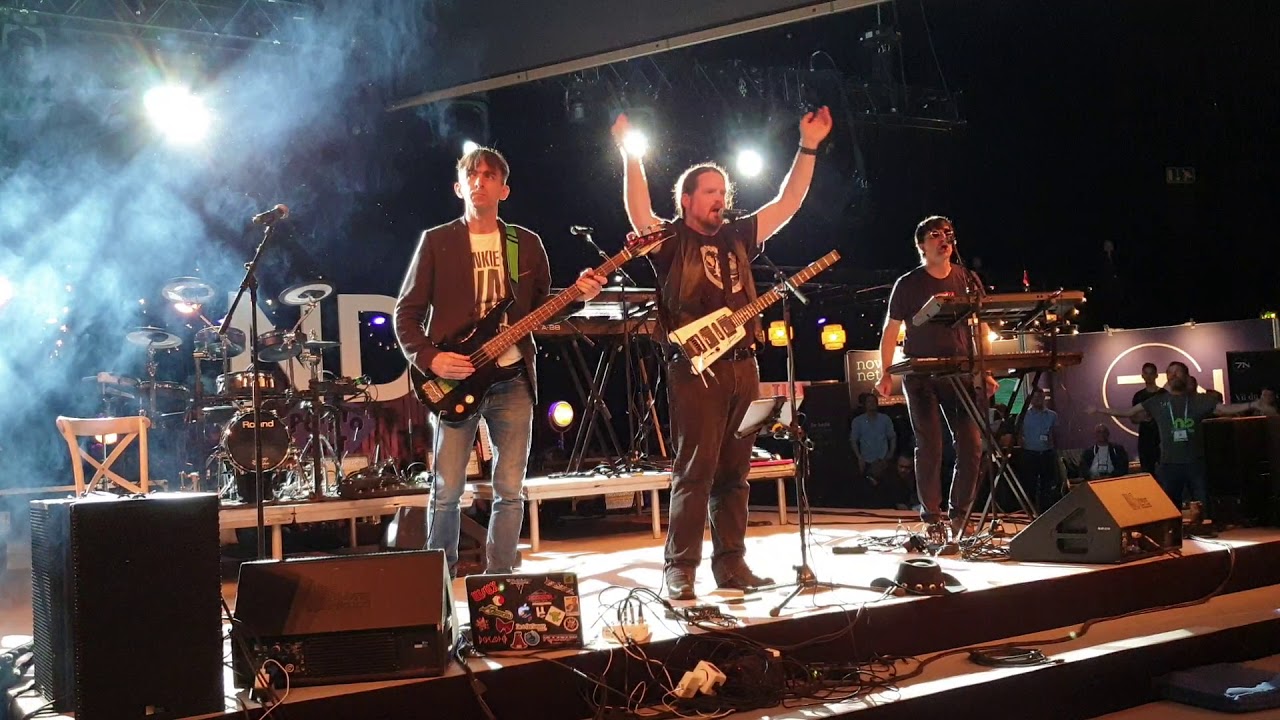 Dylan Beattie and the Linebreakers - Enterprise Waterfall (Live at NDC Oslo 2019)