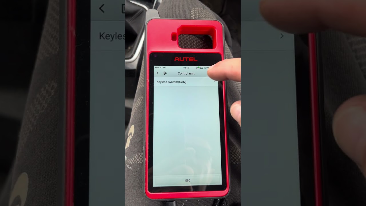 Утеряны все ключи для Ford Ecoport с помощью Autel KM100.