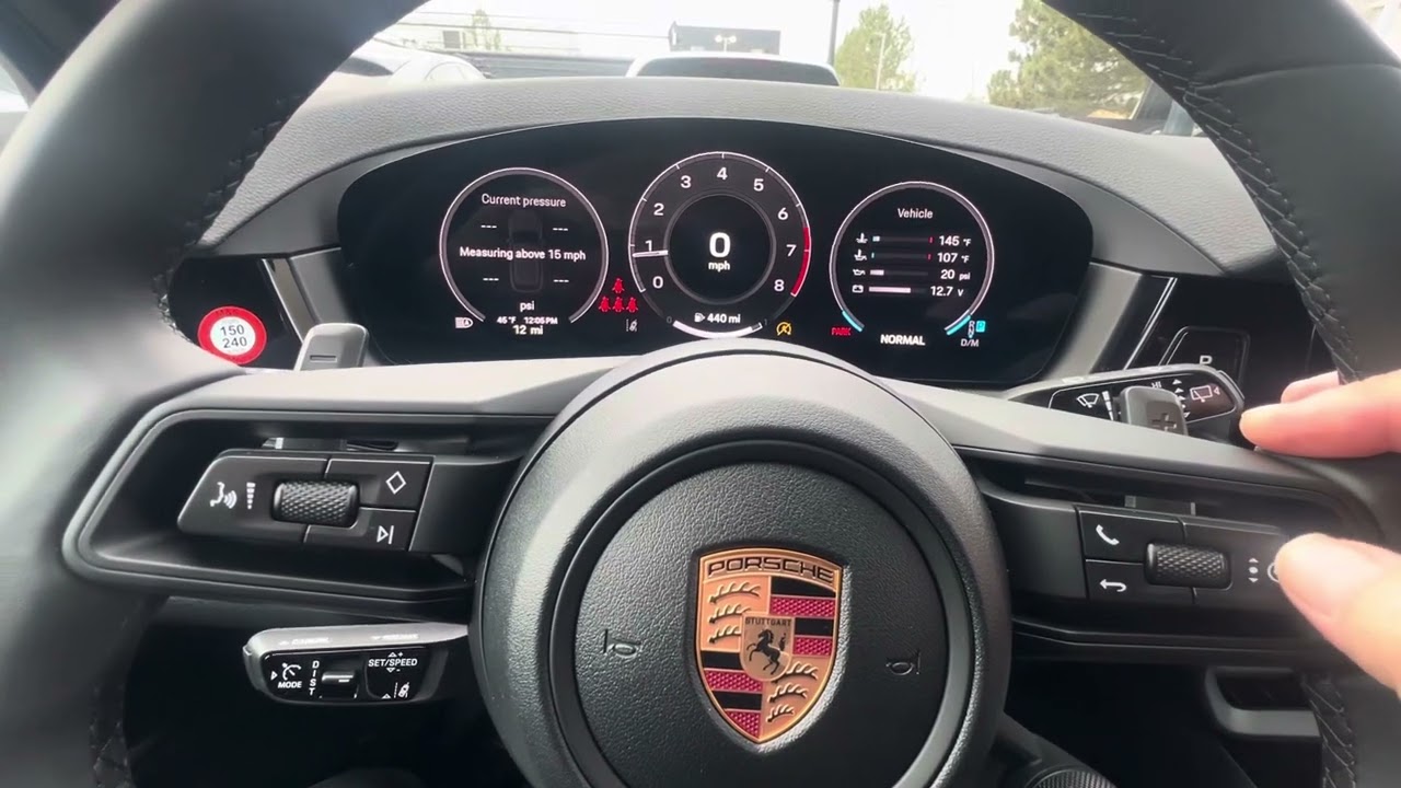 Как пользоваться цифровой приборной панелью в Porsche Cayenne