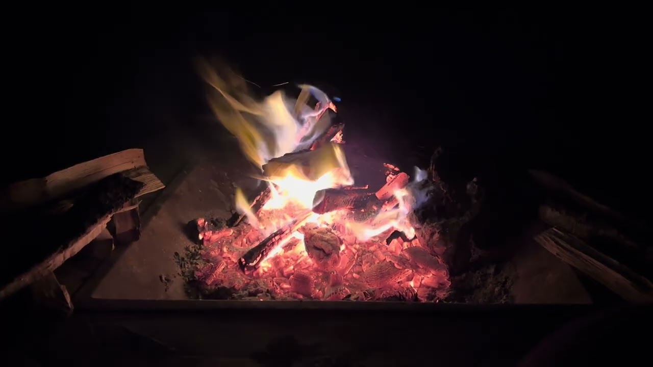 #焚き火 #たきび #たき火 #リラックス #キャンプ #camp #bonfire #takibi #relaxing 