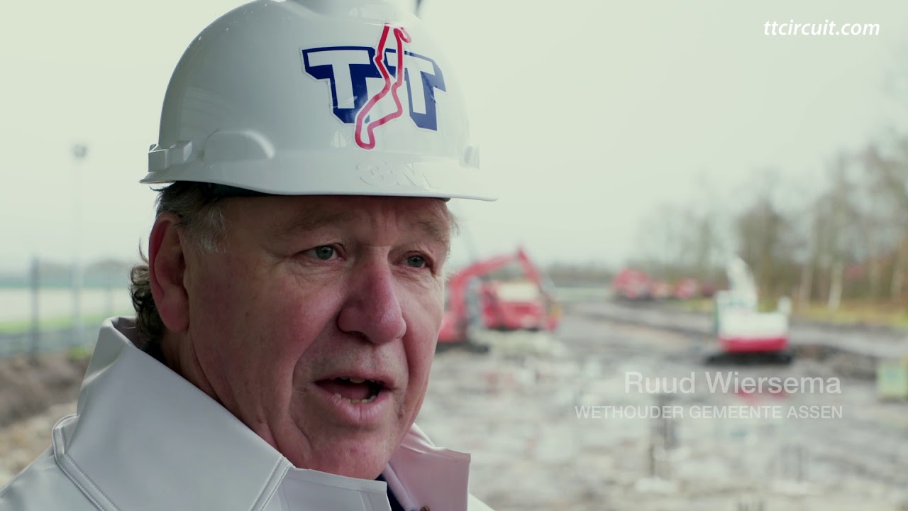 Bouw nieuwe Winterdijk tribune TT Assen