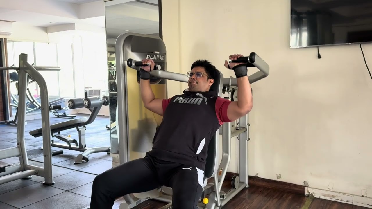 My shoulder 🙂‍↔️workout 🏋️ 