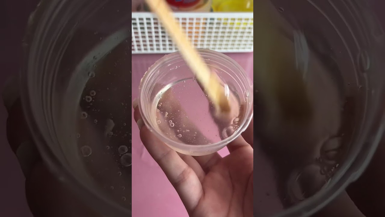 C&oacute;mo hacer slime transparente sin pegamento #shorts