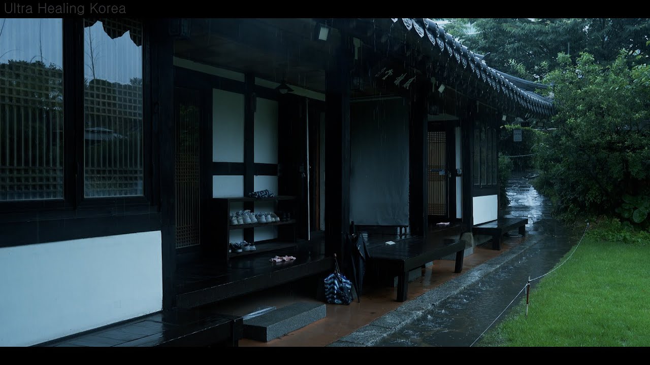 A quiet hanok landscape in the rain, the best rain sound for deep sleep to improve insomnia.