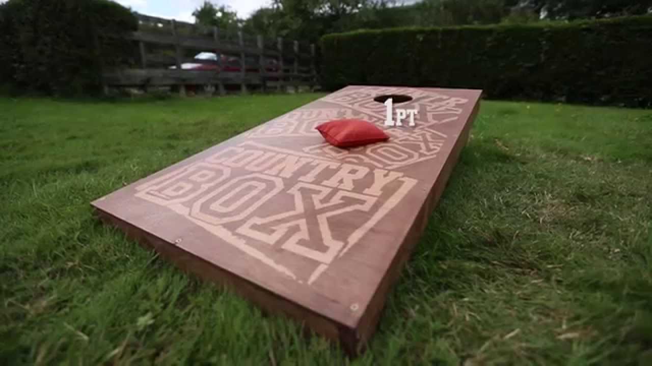 HOW TO PLAY CORNHOLE