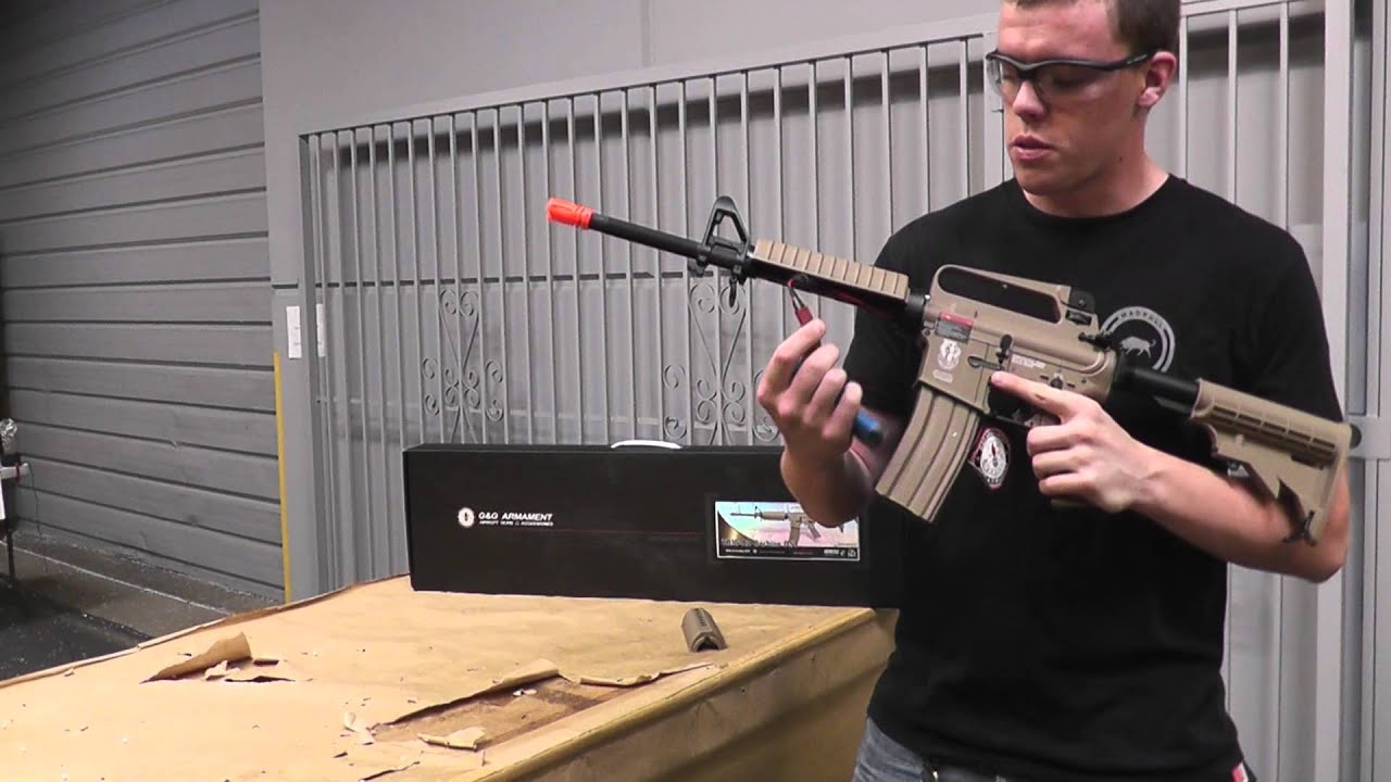 Airsoft GI Uncut - G&G Full Metal TR16 A2 Carbine Desert Tan AEG Airsoft Gun