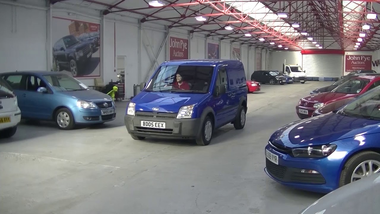 Marchington   Lot 124   Ford Transit Connect   BD05 EEX