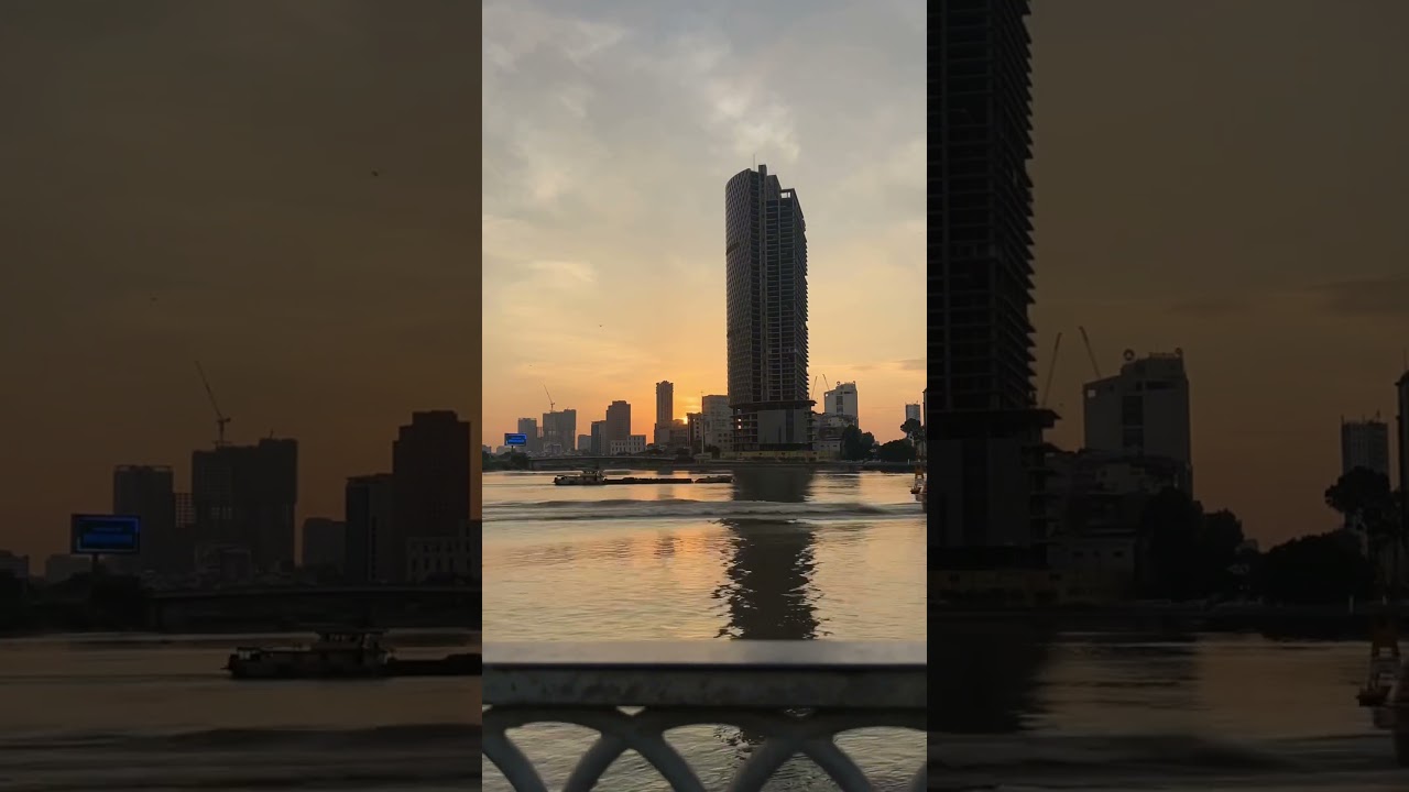Sunset in Saigon 🌅💓 #saigon #sunset #goldenhour #vietnam