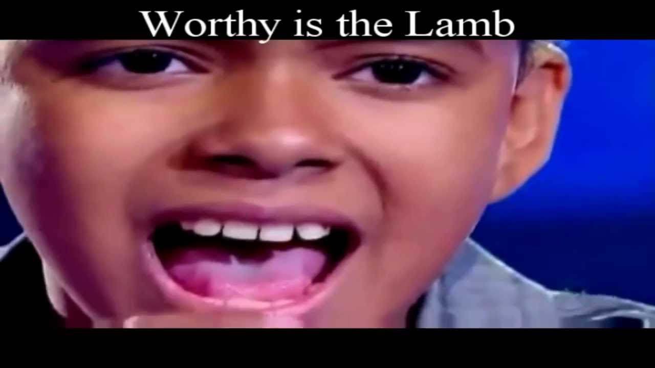 Brazillian Boy (Jotta A) Sings hallelujah WITH LYRICS (tv overlays removed, faded ending added)
