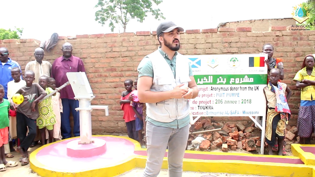 Helping over 3500 poor people in Chad with this water well