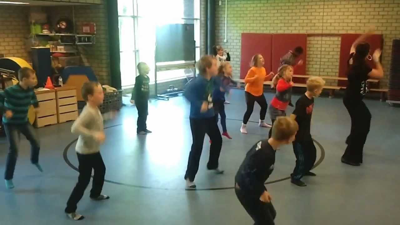 Dansles 'Afrika' Sbo Sudwester Sneek JMB-groepen