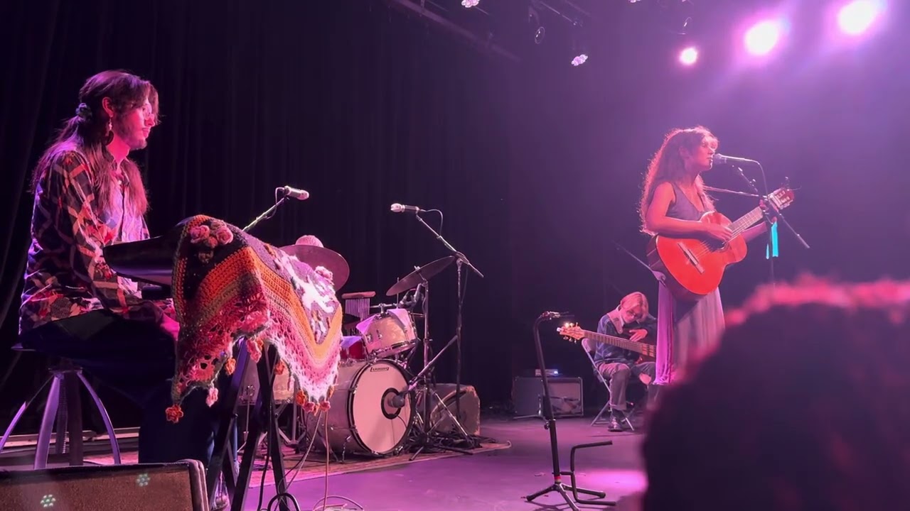 Liana Flores, &ldquo;Jupiter Rainstorm&rdquo; Live