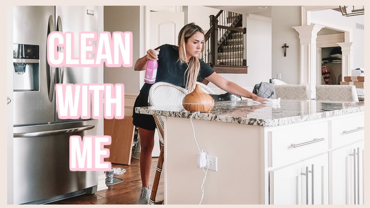 CLEAN WITH ME! WEEKLY ROUTINE &  KITCHEN ORGANIZATION!