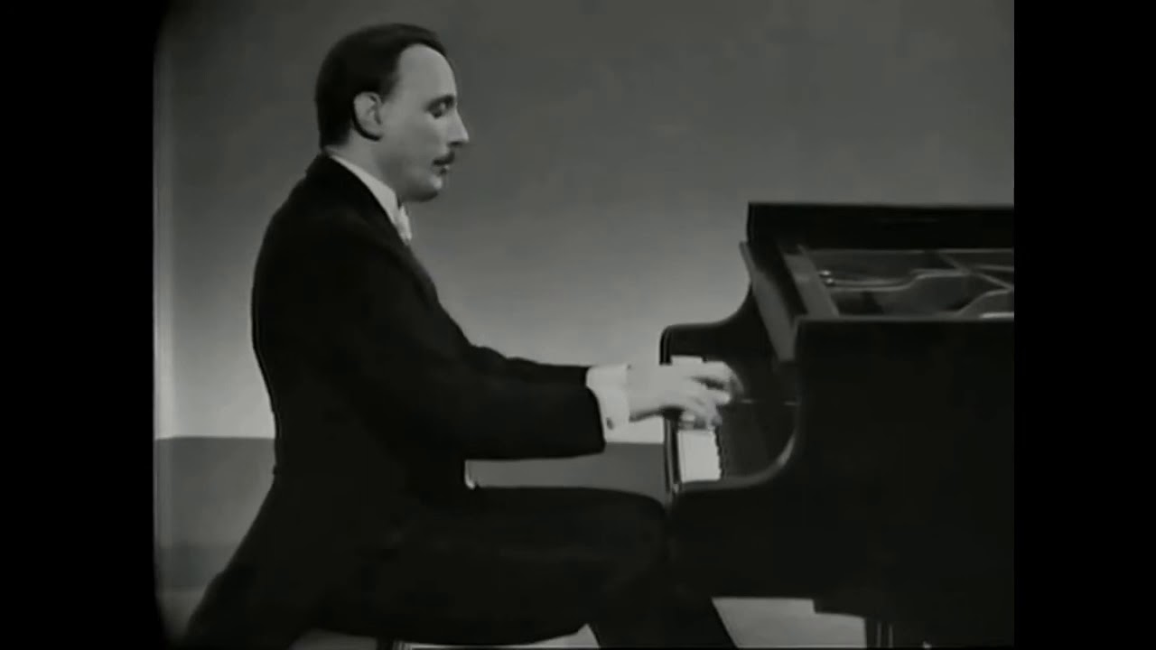 Arturo Benedetti Michelangeli plays Chopin Andante spianato et grande polonaise brillante in E♭ majo