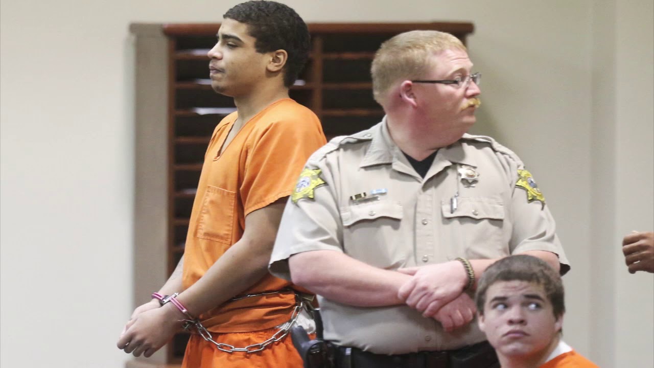 Murder charge dropped against teenager in Duncan killing (2014-06-18)