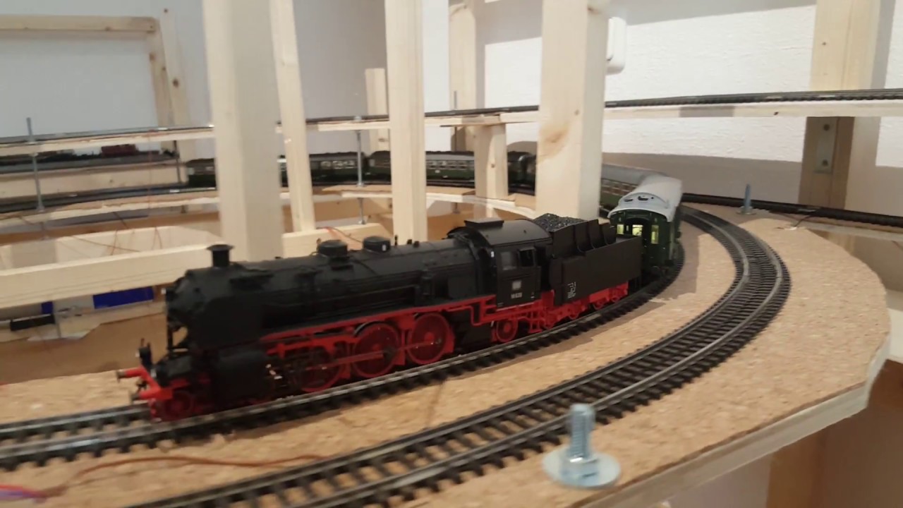 Sound-Vergleich: BR18.5 märklin + BR18.6 fleischmann, beide serienmäßig