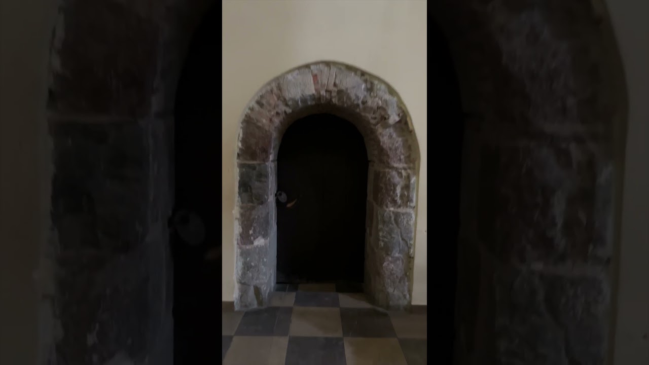 Architektura romańska (Czerwińsk) i cegła średniowieczna #historia