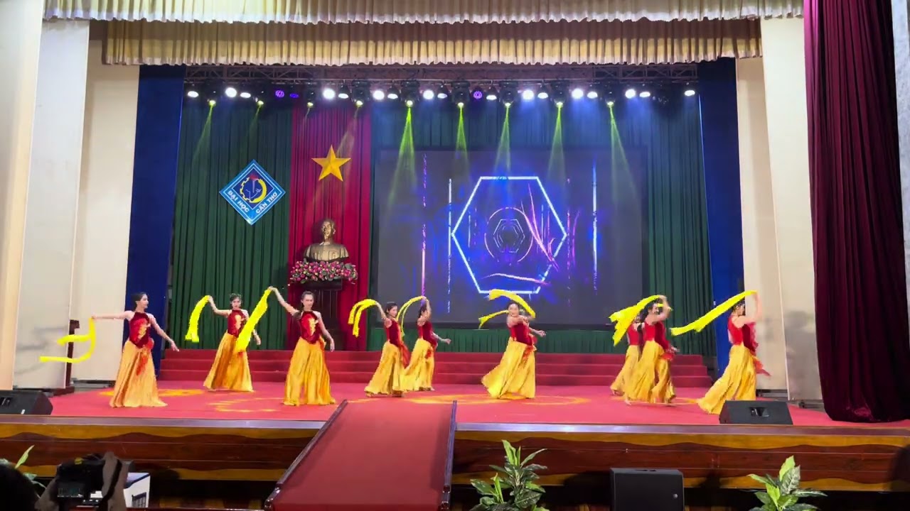 [OFFICIAL VIDEO] Múa Chính: Vũ Khúc Thiên Hương - Chào Đón Tân Sinh Viên K50 - BiRDI