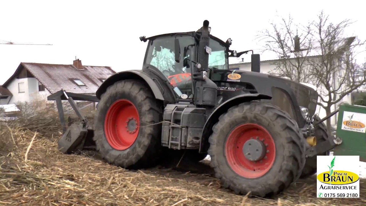 Schwarzer Fendt 930 Vario mit FAE Forstmulcher am mulchen [Agrarservice  Pascal Braun]
