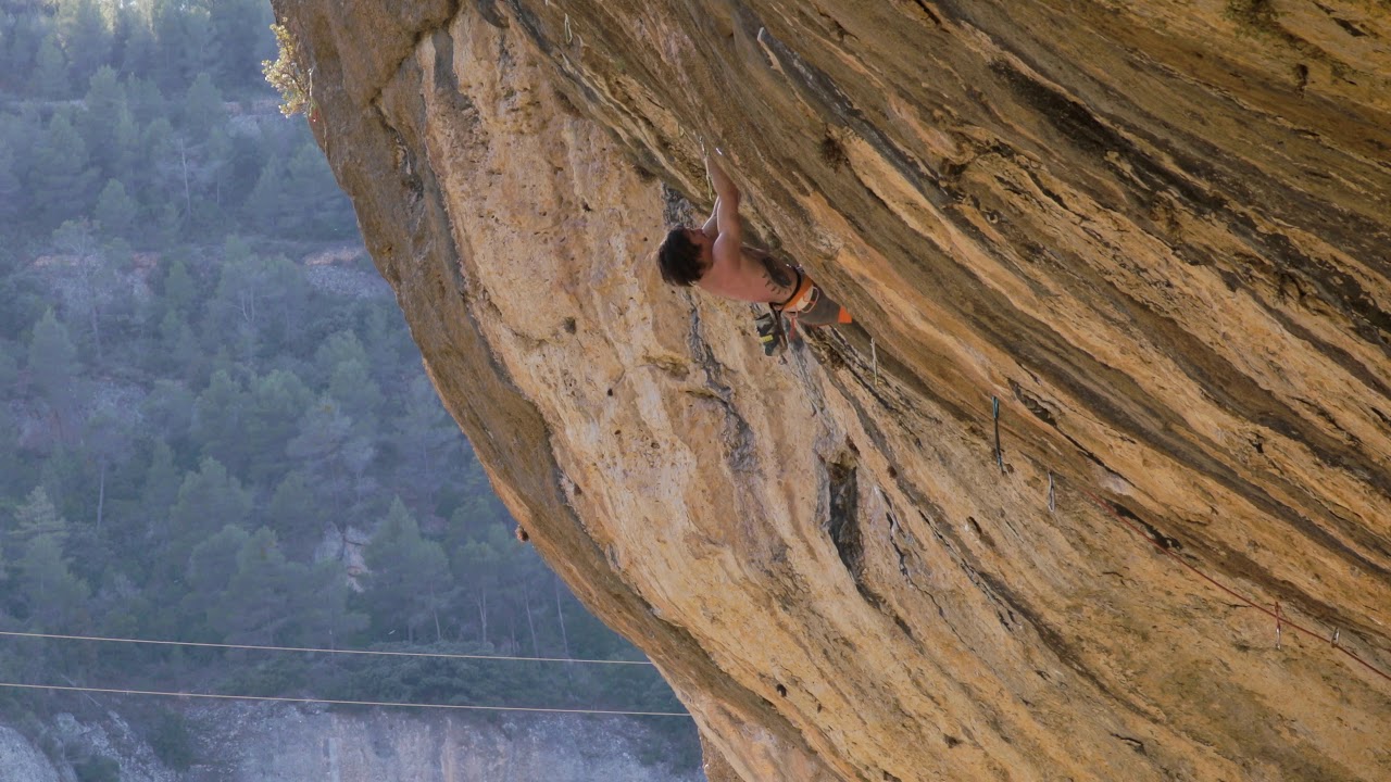 Daniel Woods Nearly Decks on First Ley 9a in Margalef, Spain