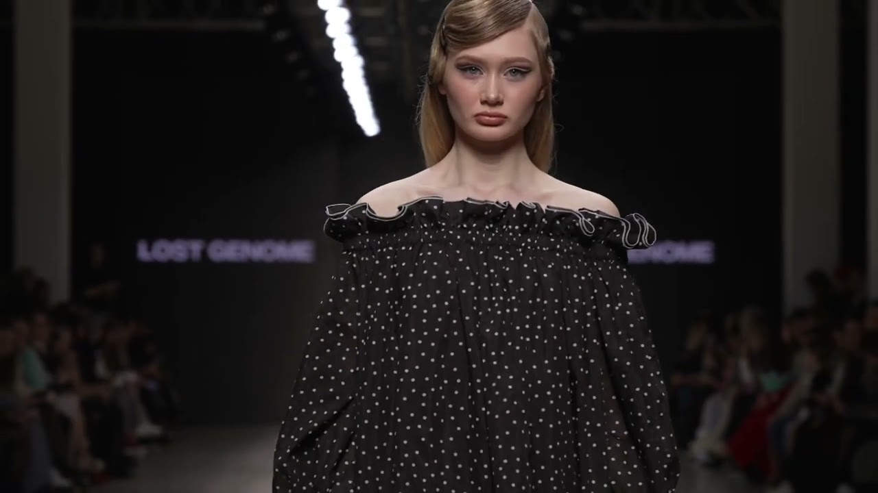 Показ Lost Genome Санкт Петербург на #московскаянеделямоды 2025 в Манеже