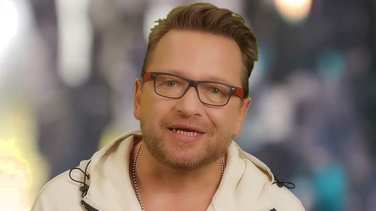В архивах памяти моей я вижу лучшие фрагменты...