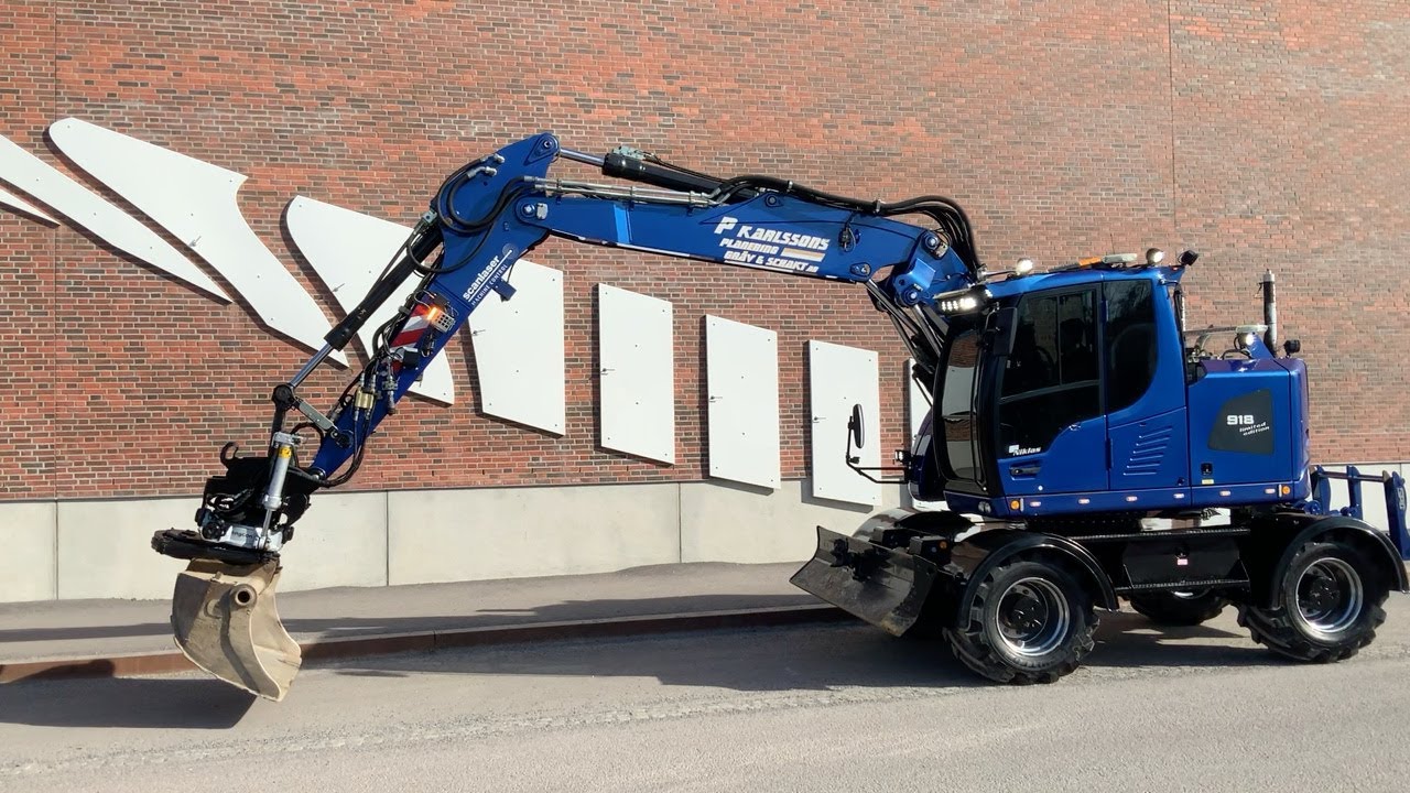 Köp Grävmaskin Liebherr A 918 Compact på Klaravik