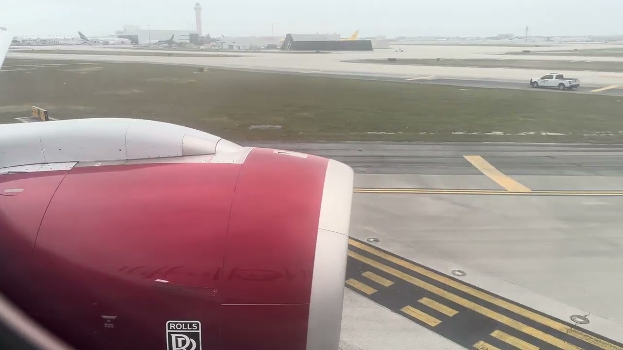 Virgin 5C landing runway 09 at Miami 