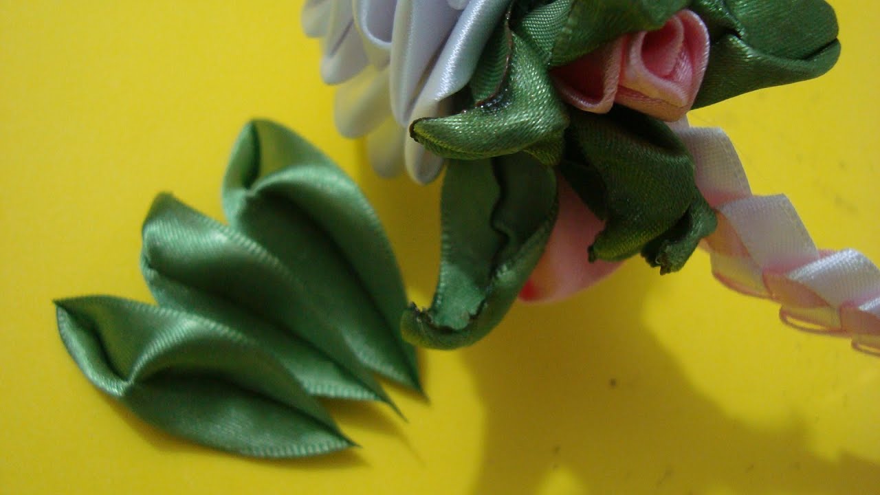 DIY- Folhas de Fita de Cetim!! Lindasss...e fácil de fazer, passo a passo^^