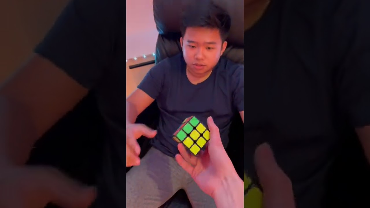 Can you solve a 2 move Rubik&rsquo;s cube scramble? 🤔