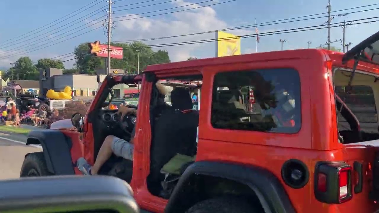 Great Smokey Mountain Jeep Invasion 2024 drive through Friday night