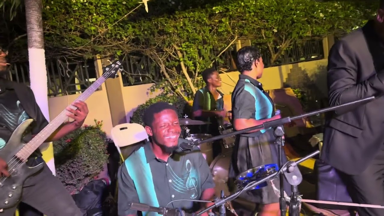 Salinko Performing At His Wedding Reception With Deedew Band