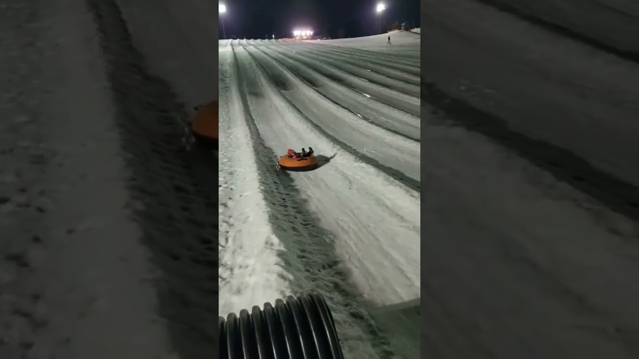 Snow Tubing,                         Snow Rock Park - Milwaukee, Chicago, America...⛷️
