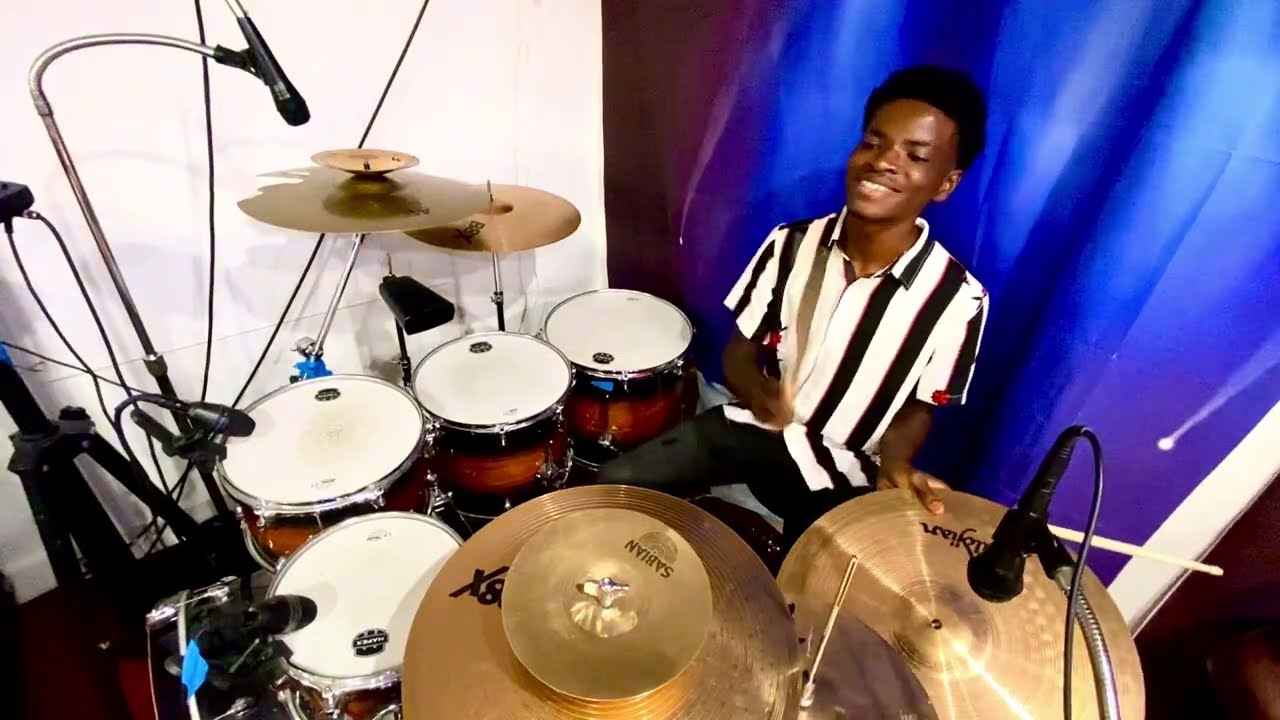 Qu'il fait bon à ton service || Aland Carostyl batteur