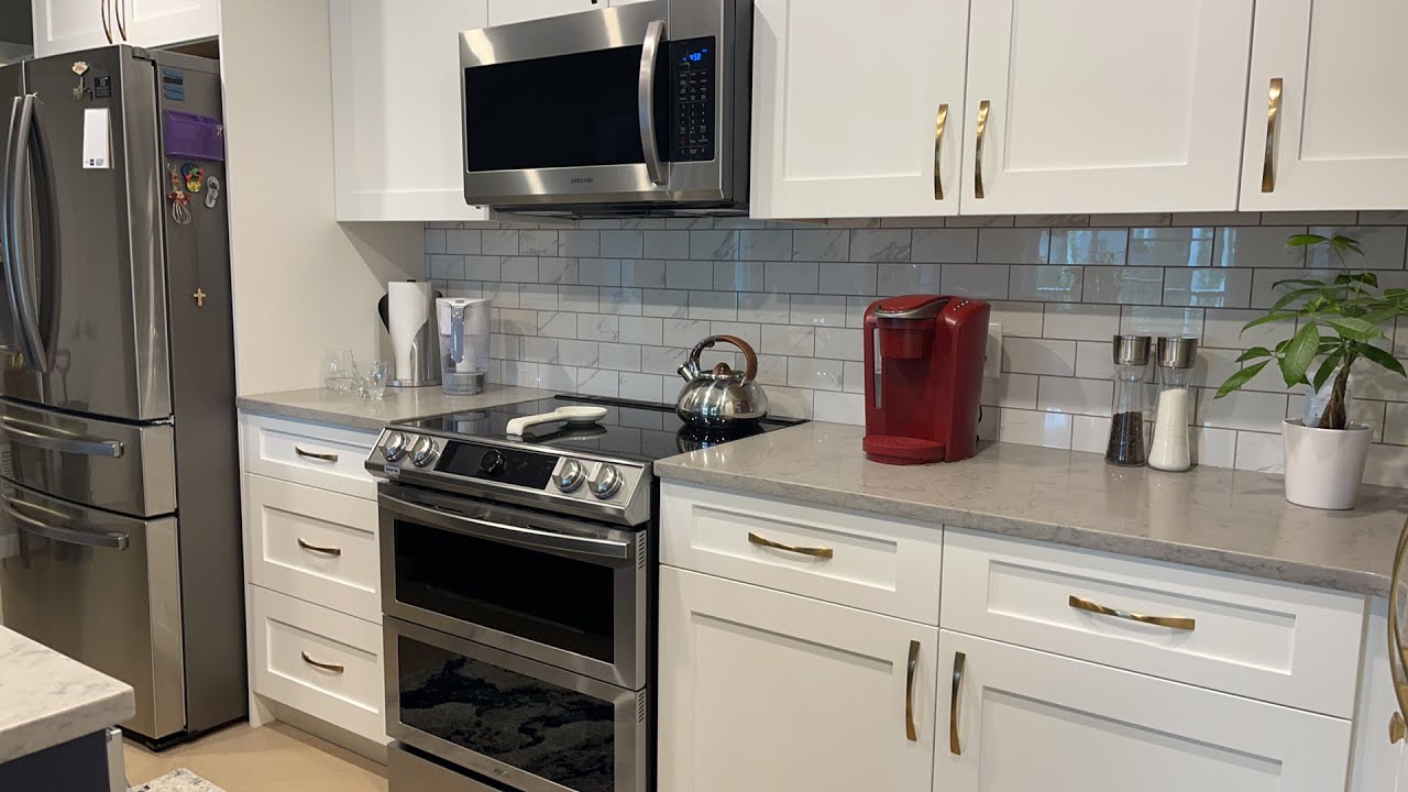 House tour Apartment Sudah mulai tampak bersih setelah bebenah sampai jam 2 Pagi,Badan mau encok