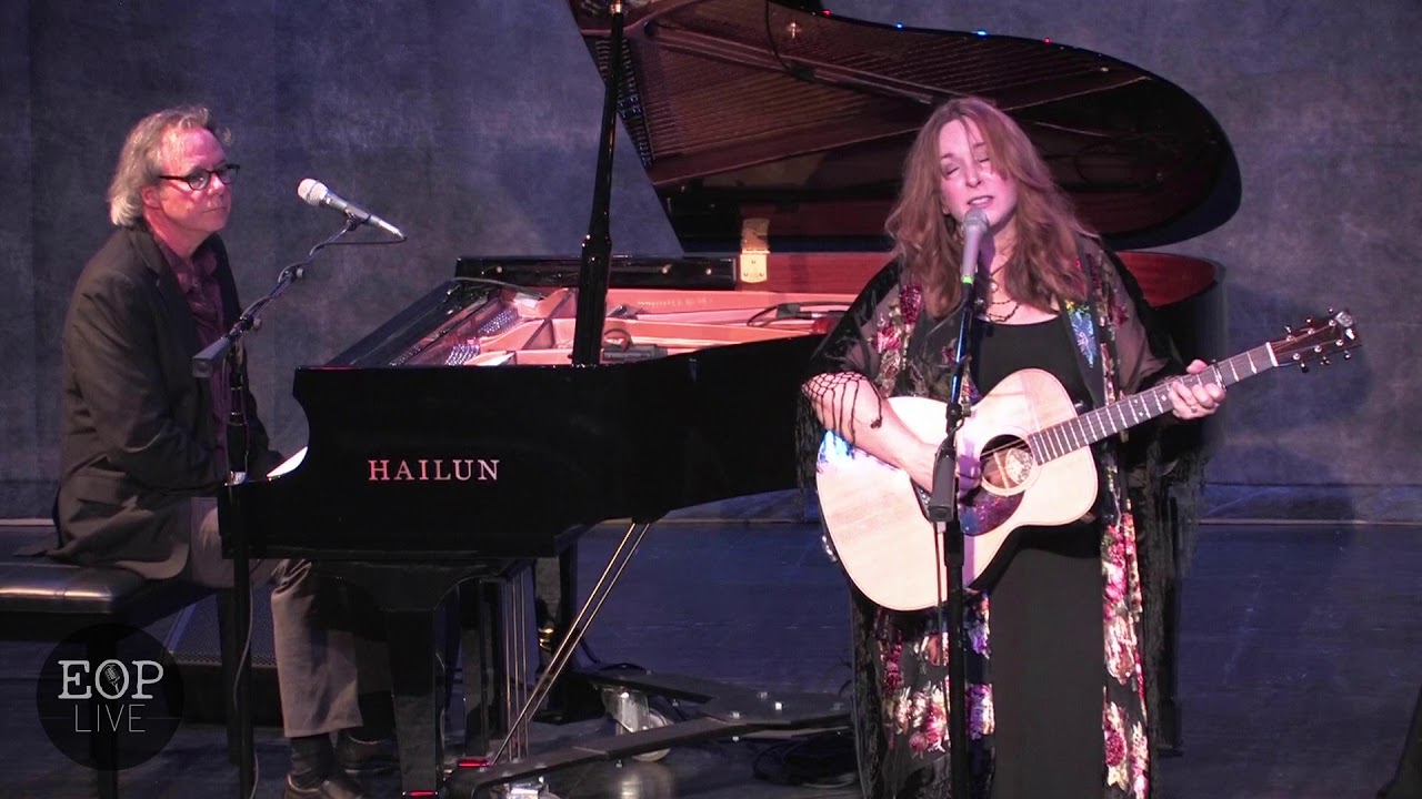Gretchen Peters w/ Barry Walsh 