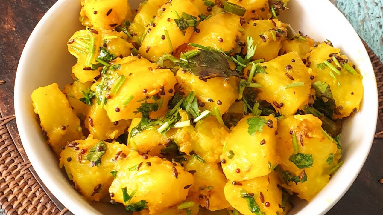 आलू की सूखी सब्जी | Quick and Easy Aloo Ki Sabji | मुंबई स्टाइल बटाटा भाजी | Poori wali Aloo Bhaji