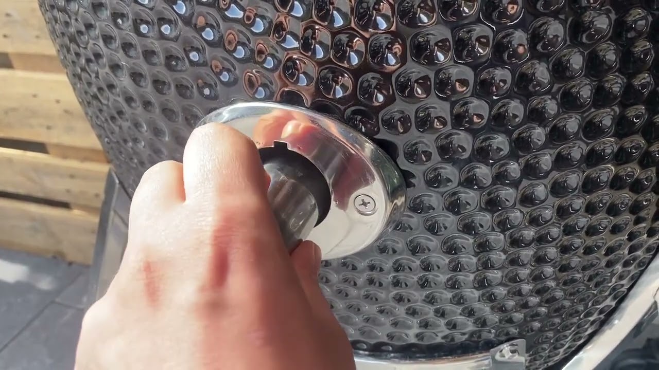 Yakiniku Kamado: simpel rookhout toevoegen met de Chipfeeder en Woodchipper