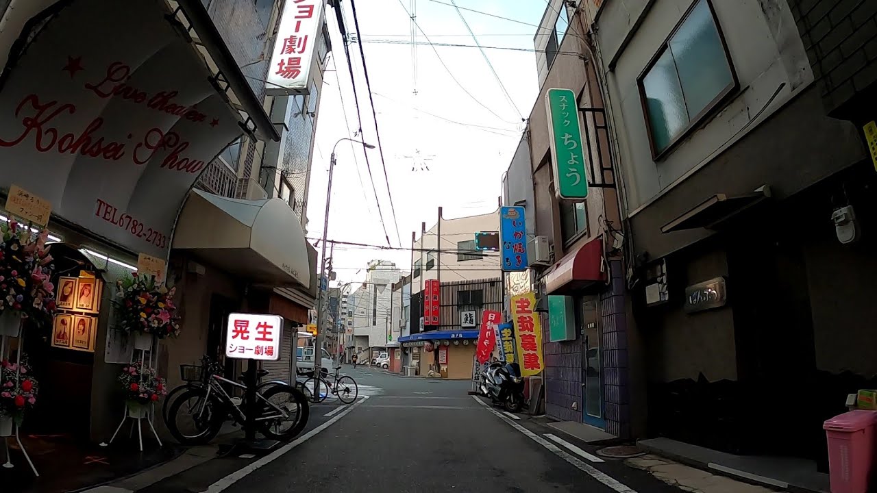 布施駅周辺の後半　あかつき通り ～ さくら通り ～ 愛染小路【大阪府東大阪市足代新町3】（近鉄奈良線 布施駅の西側　2020.10）