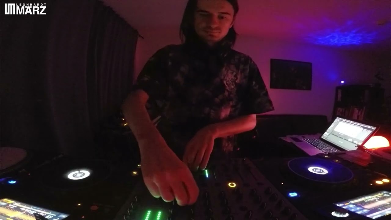Peak Time & Driving Throwback Techno Mix // Unit Null #63 by Leonhardt März