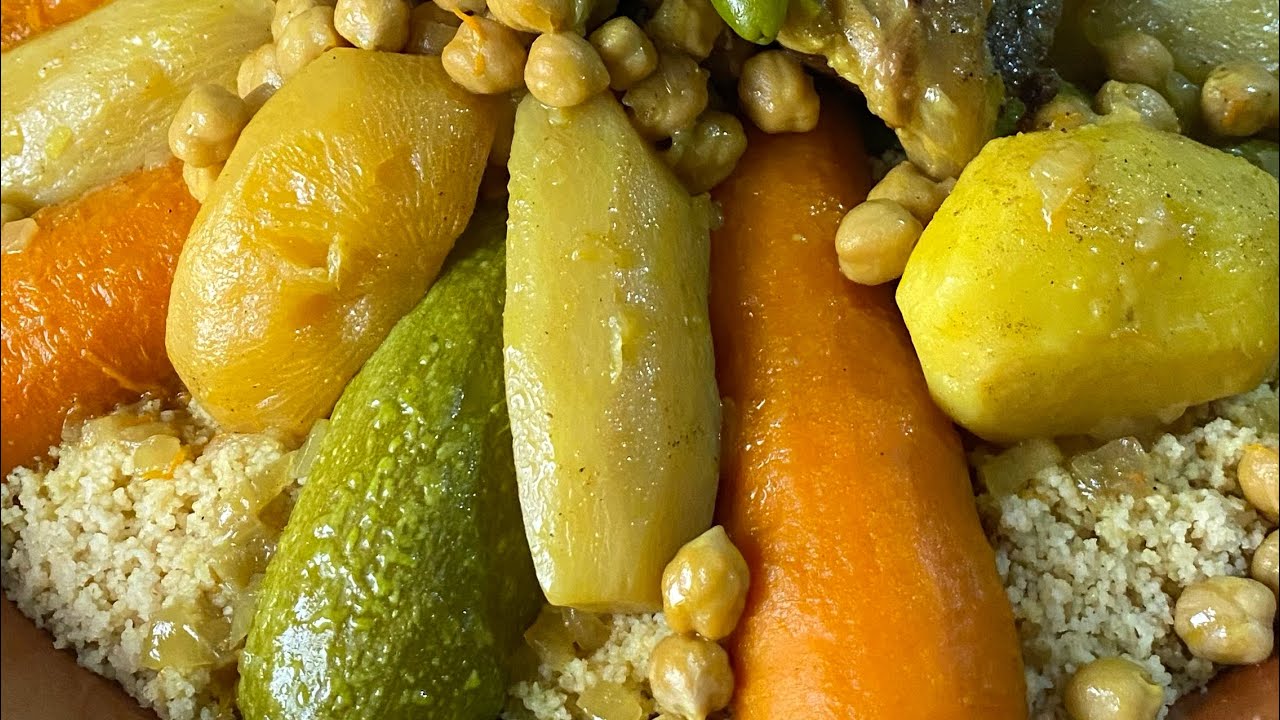 كسكس مغربي تقليدي باللحم الغنمي سر النكهة الأصيلة خطوة بخطوة 