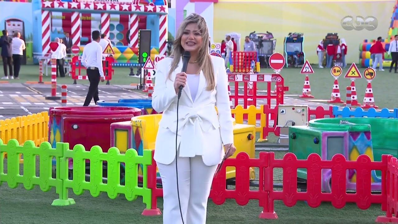 الرئيس السيسي يشارك أسر وأبناء الشهداء احتفالية عيد الفطر المبارك