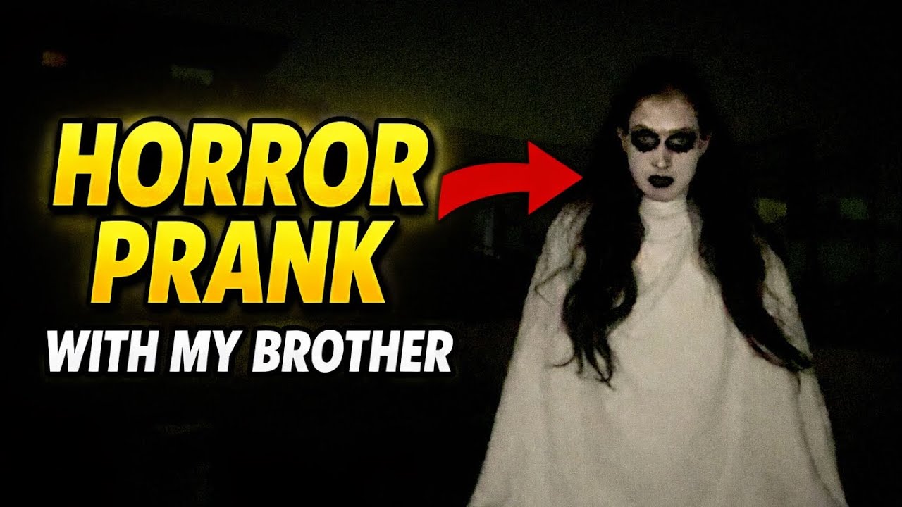 Horror PRANK At Night 😱 Brother Ko Dara Diya 